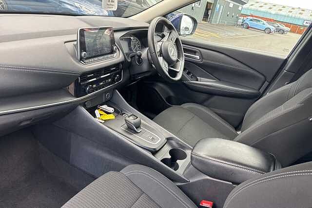 Nissan Qashqai 1.3 DiG-T MH 158 Acenta Premium 5dr Xtronic