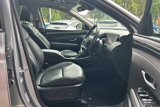 Hyundai TUCSON 1.6 TGDi 48V MHD Ultimate 5dr 2WD DCT Silver