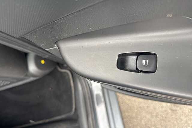 Hyundai KONA 150kW Premium 64kWh 5dr Auto