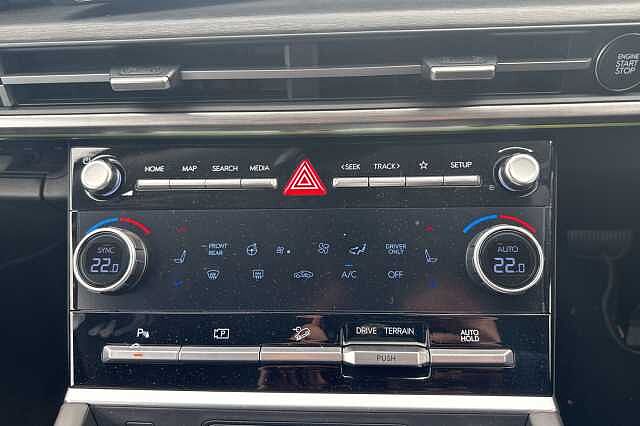 Hyundai SANTA FE 1.6 TGDi Hybrid Ultimate 5dr 4WD Auto