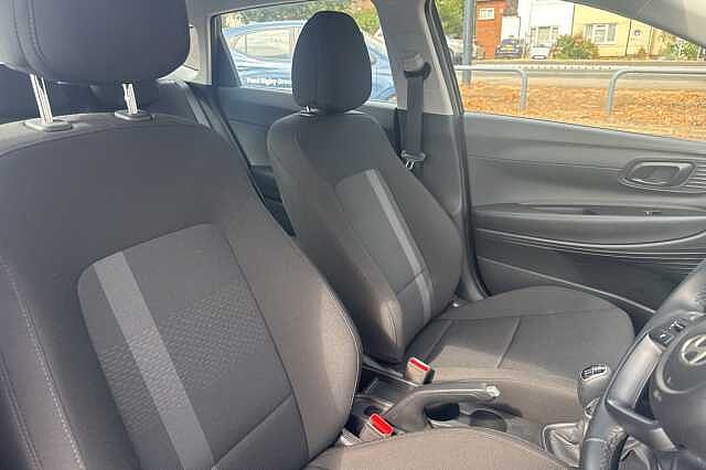 Hyundai i20 1.0T GDi Advance 5dr