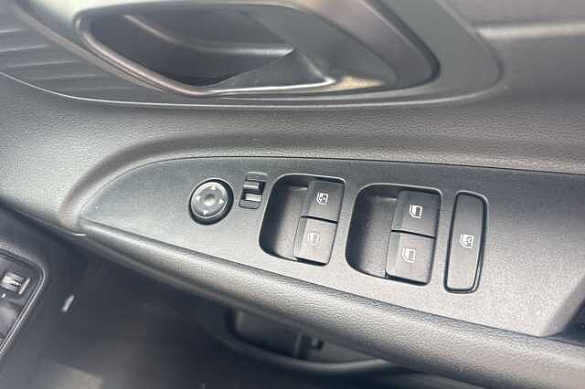 Hyundai i20 1.0T GDi Advance 5dr