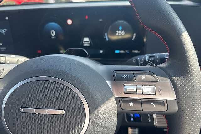 Hyundai KONA 160kW N Line 65kWh 5dr Auto White