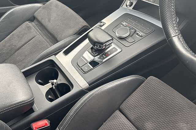 Audi Q5 2.0T FSI Quattro S Line 5dr S Tronic