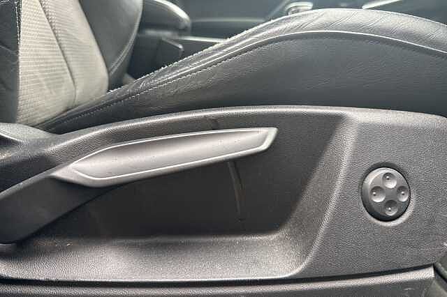 Audi Q5 2.0T FSI Quattro S Line 5dr S Tronic