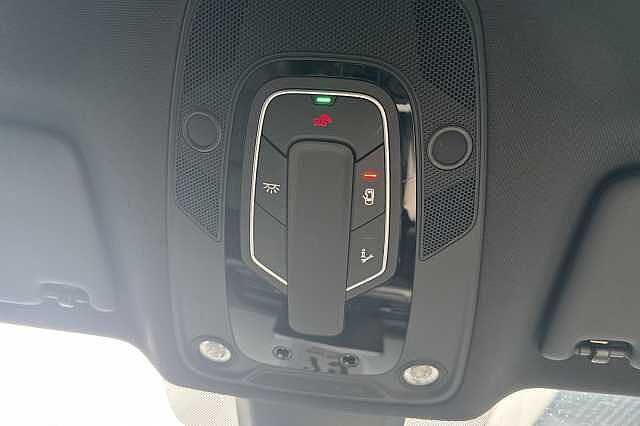 Audi Q5 2.0T FSI Quattro S Line 5dr S Tronic