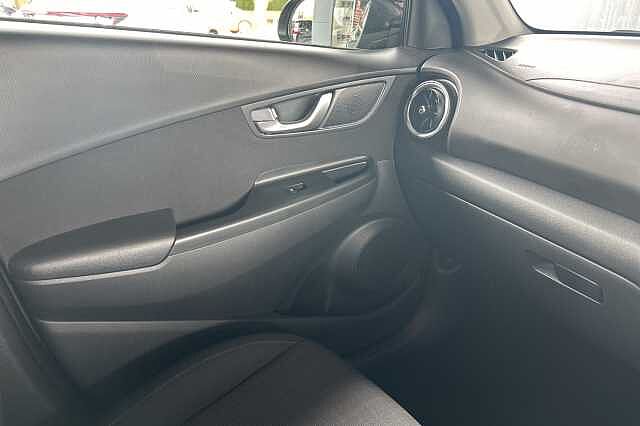 Hyundai KONA 1.6 GDi Hybrid Premium 5dr DCT