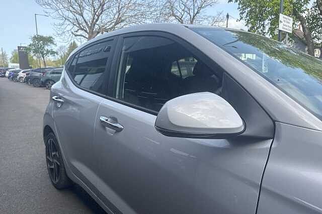 Hyundai i10 1.2 [79] Premium 5dr Auto [Nav]