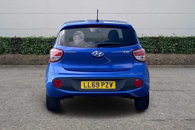 Hyundai i10 Play