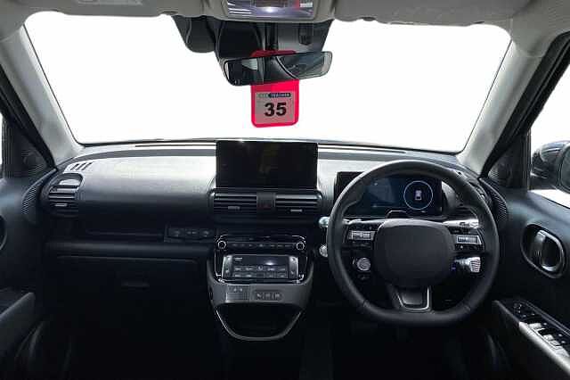 Hyundai INSTER 5dr Hat 85kw 2 49kwh Abyss Black