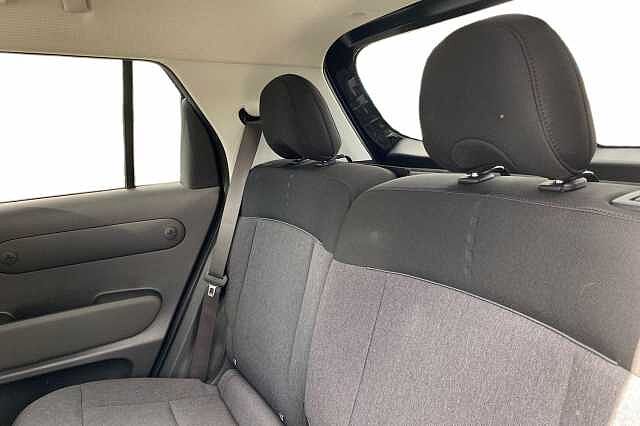 Hyundai INSTER 5dr Hat 85kw 2 49kwh Abyss Black