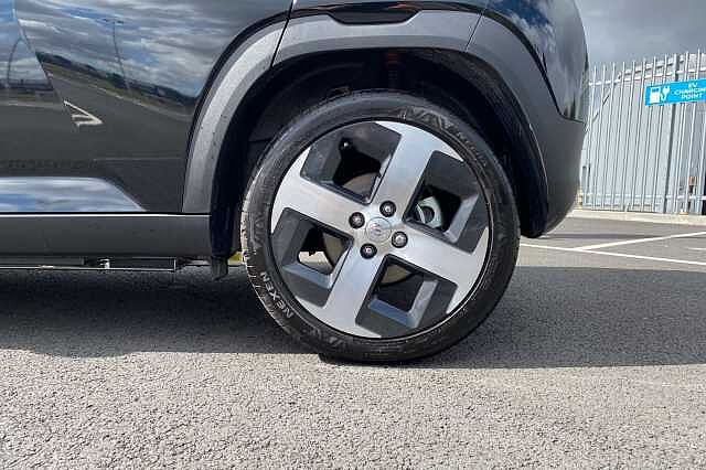 Hyundai INSTER 5dr Hat 85kw 2 49kwh Abyss Black