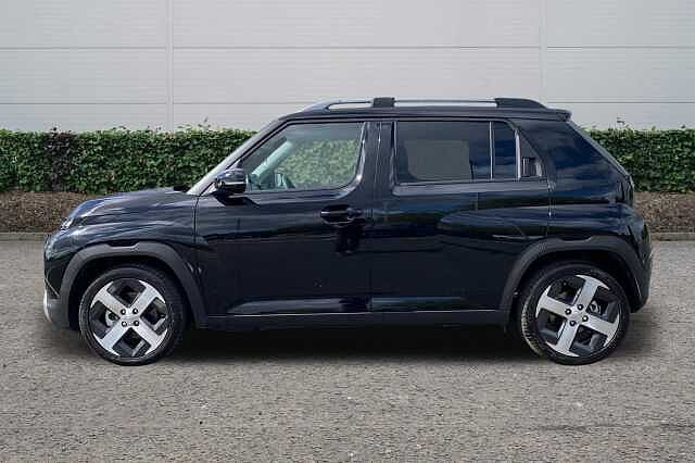 Hyundai INSTER 5dr Hat 85kw 2 49kwh Abyss Black