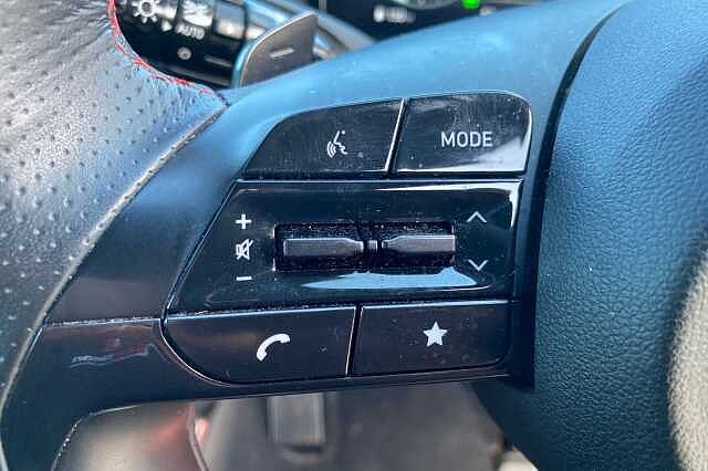 Hyundai TUCSON N Line S T-Gdi Hev Engine Red