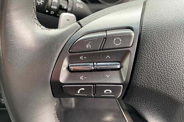 Hyundai IONIQ Se Connect Hev S-A Vibrant Blue