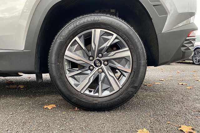 Hyundai TUCSON Se Connect T-Gdi H Shimmering Silver