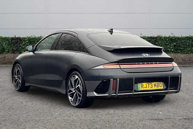 Hyundai Ioniq 6 77.4kWh Ultimate Saloon 4dr Electric Auto (228 ps)