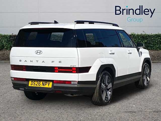 Hyundai SANTA FE 1.6 T-GDi 13.8kWh Premium SUV 5dr Petrol Plug-in Hybrid Auto 4WD Euro 6 (s/s) (7 White