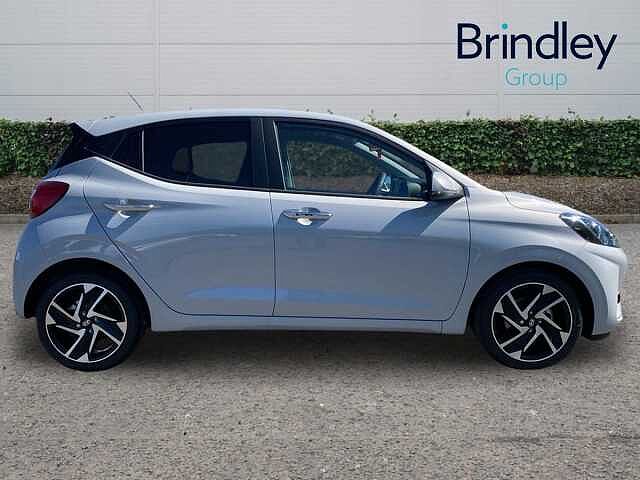 Hyundai i10 1.2 Premium Hatchback 5dr Petrol Manual Euro 6 (s/s) (79 ps)