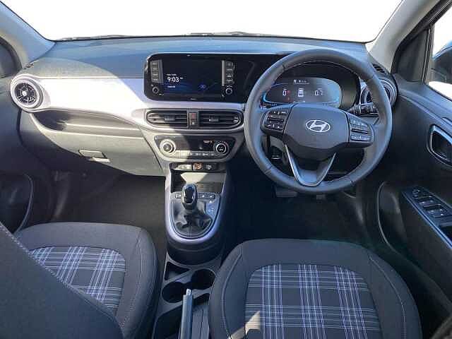 Hyundai I10 1.2 Premium Hatchback 5dr Petrol Auto Euro 6 (s/s) (79 ps) Black