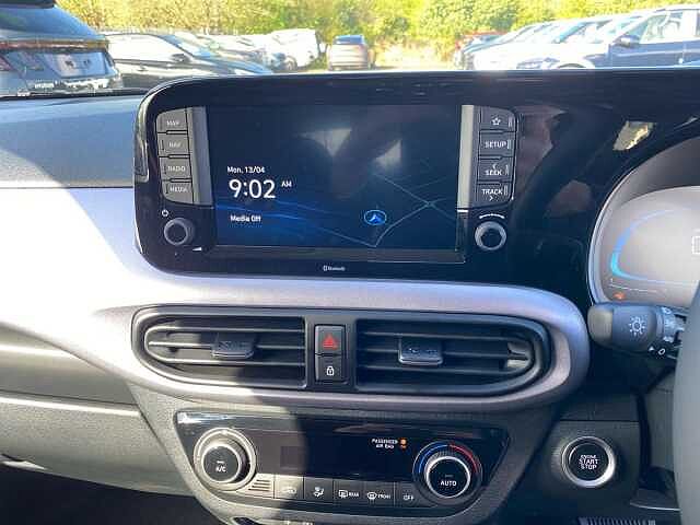 Hyundai I10 1.2 Premium Hatchback 5dr Petrol Auto Euro 6 (s/s) (79 ps) Black