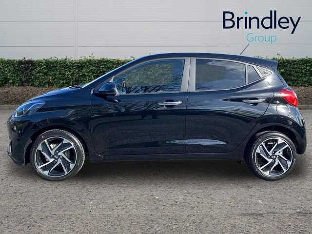Hyundai I10 1.2 Premium Hatchback 5dr Petrol Auto Euro 6 (s/s) (79 ps) Black