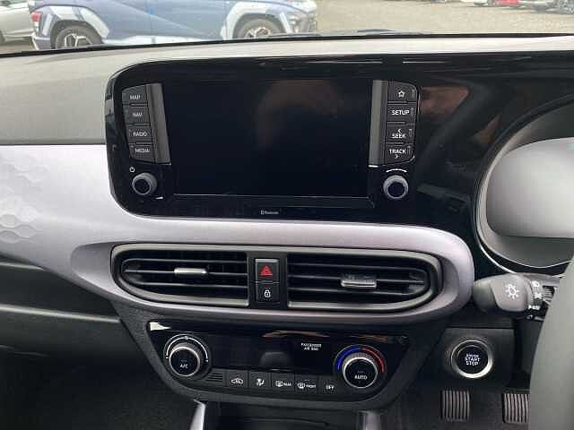 Hyundai I10 1.2 Premium Hatchback 5dr Petrol Manual Euro 6 (s/s) (79 ps) Black