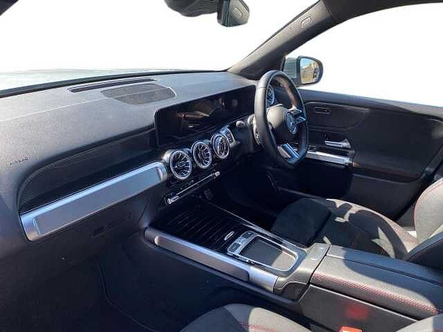 Mercedes-Benz Glb 1.3 GLB200 MHEV AMG Line (Executive) SUV 5dr Petrol Hybrid 7G-DCT Euro 6 (s/s) (