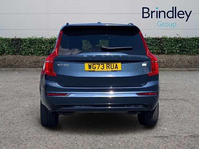 Volvo XC90 2.0h T8 Recharge 18.8kWh Ultimate Dark SUV 5dr Petrol Plug-in Hybrid Auto 4WD Eu