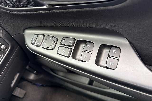 Hyundai KONA 1.6 GDi Hybrid Premium 5dr DCT