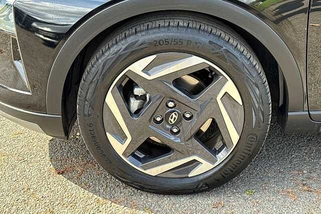 Hyundai BAYON 1.0 TGDi Ultimate 5dr DCT Phantom Black