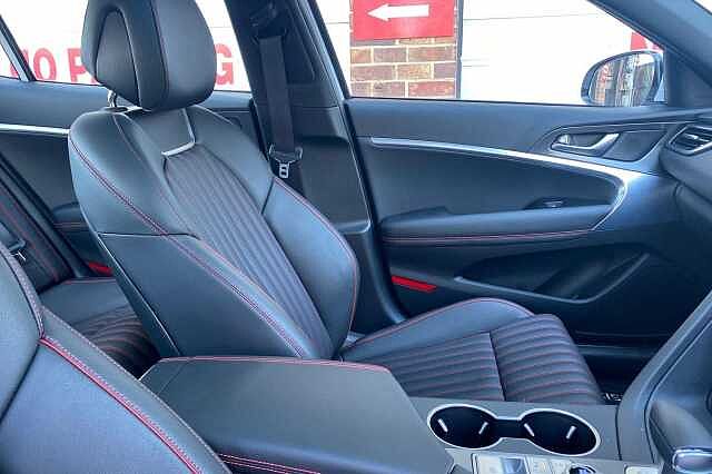 Genesis G70 2.0T [245] Sport 4dr Auto [Innovation Pack]