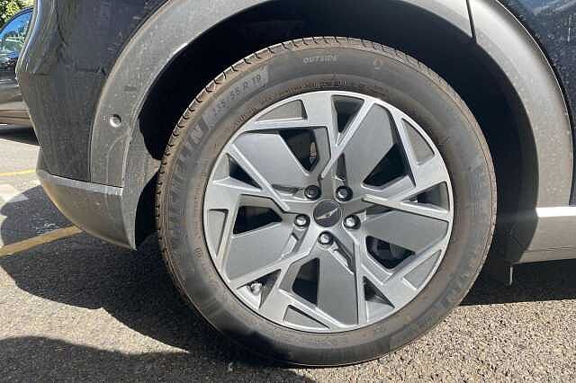 Genesis GV60 168kW Premium 77.4kWh 5dr Auto Comfort/Innovation
