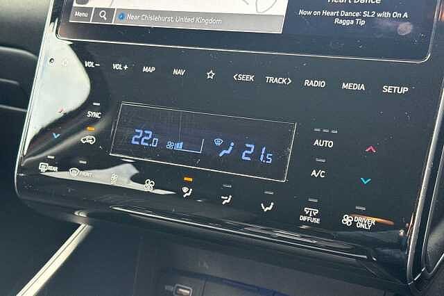 Hyundai TUCSON 1.6 TGDi Hybrid 230 Premium 5dr 2WD Auto RED