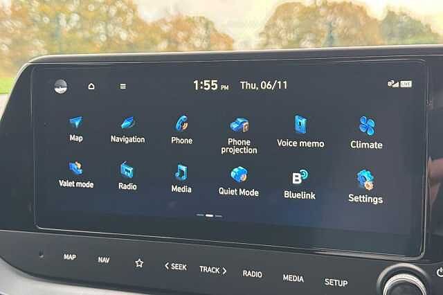 Hyundai BAYON 1.0 TGDi Ultimate 5dr DCT Pearl - Dragon red