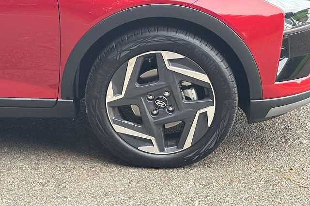 Hyundai BAYON 1.0 TGDi Ultimate 5dr DCT Pearl - Dragon red
