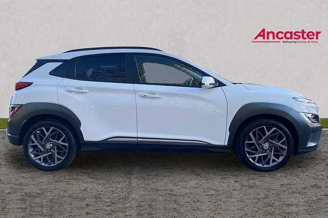 Hyundai KONA 1.6 GDi Hybrid Ultimate 5dr DCT White