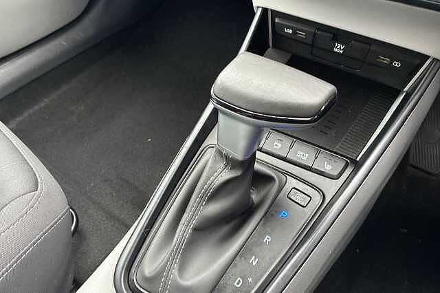 Hyundai BAYON 1.0 TGDi 48V MHEV Ultimate 5dr DCT BLUE