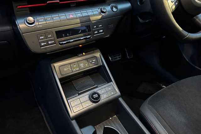 Hyundai KONA 160kW N Line S 65kWh 5dr Auto Pearl - Abyss black