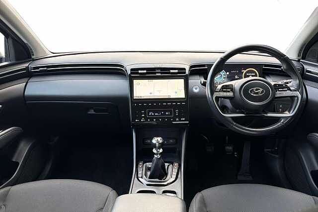 Hyundai TUCSON 1.6 TGDi Premium 5dr 2WD Pearl - Phantom black
