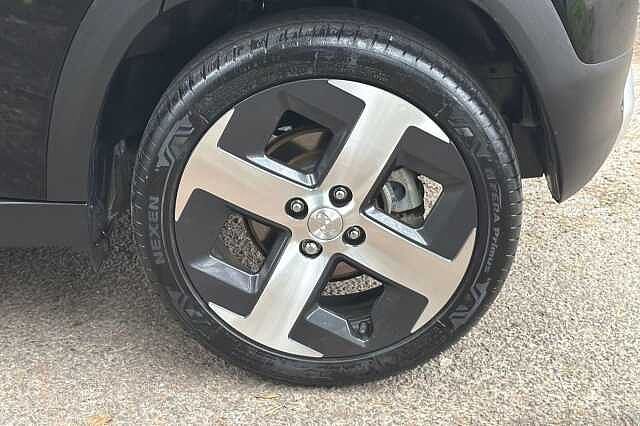 Hyundai INSTER 85kW 02 49kWh 5dr Auto Black