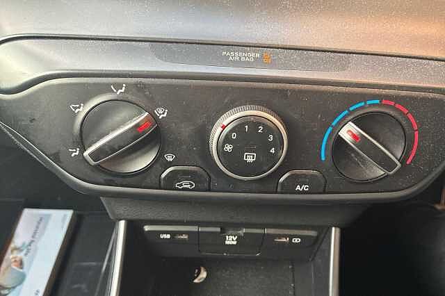 Hyundai BAYON 1.0 TGDi 48V MHEV SE Connect 5dr Pearl - Mangrove green