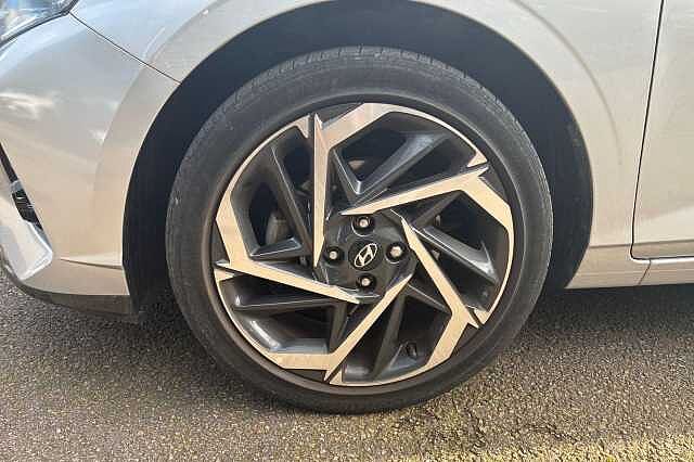 Hyundai I20 1.0T GDi 48V MHD Premium 5dr DCT