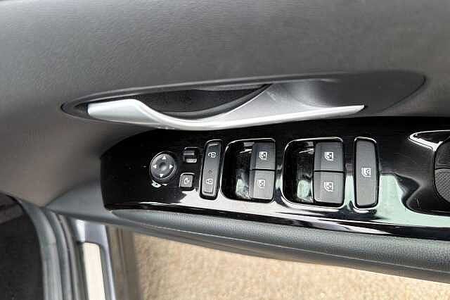 Hyundai TUCSON 1.6 TGDi Plug-in Hybrid Ultimate 5dr 4WD Auto Grey