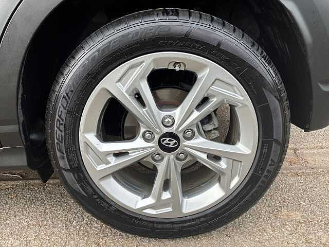 Hyundai KONA 1.0 TGDi 48V MHEV SE Connect 5dr Black