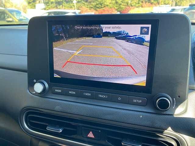 Hyundai KONA 1.0 TGDi 48V MHEV SE Connect 5dr Pearl - Phantom black