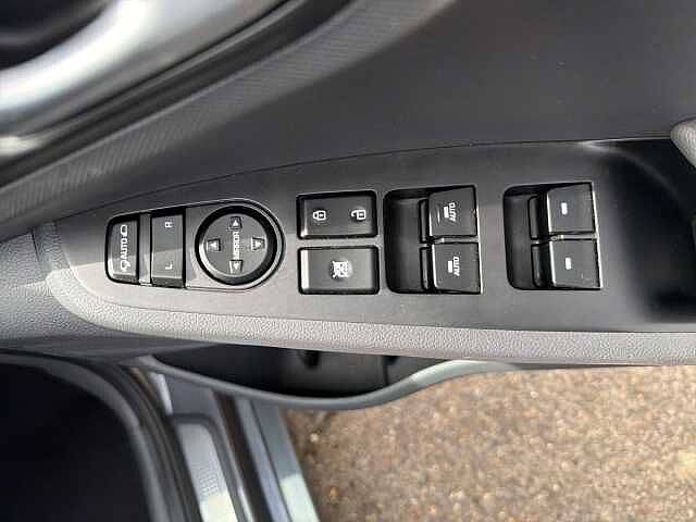 Hyundai IONIQ 1.6 GDi Hybrid Premium 5dr DCT Grey