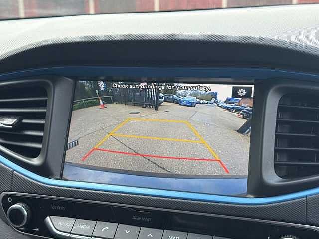 Hyundai IONIQ 1.6 GDi Hybrid Premium 5dr DCT Grey