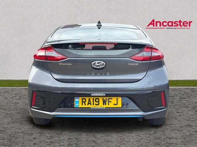 Hyundai IONIQ 1.6 GDi Hybrid Premium 5dr DCT Grey