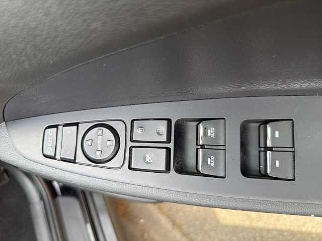 Hyundai TUCSON 1.6 GDi SE Nav 5dr 2WD Black